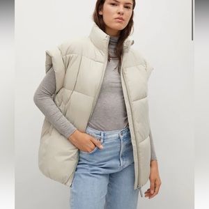 Mango Size M quilted zipper gillet vest in cream/beige